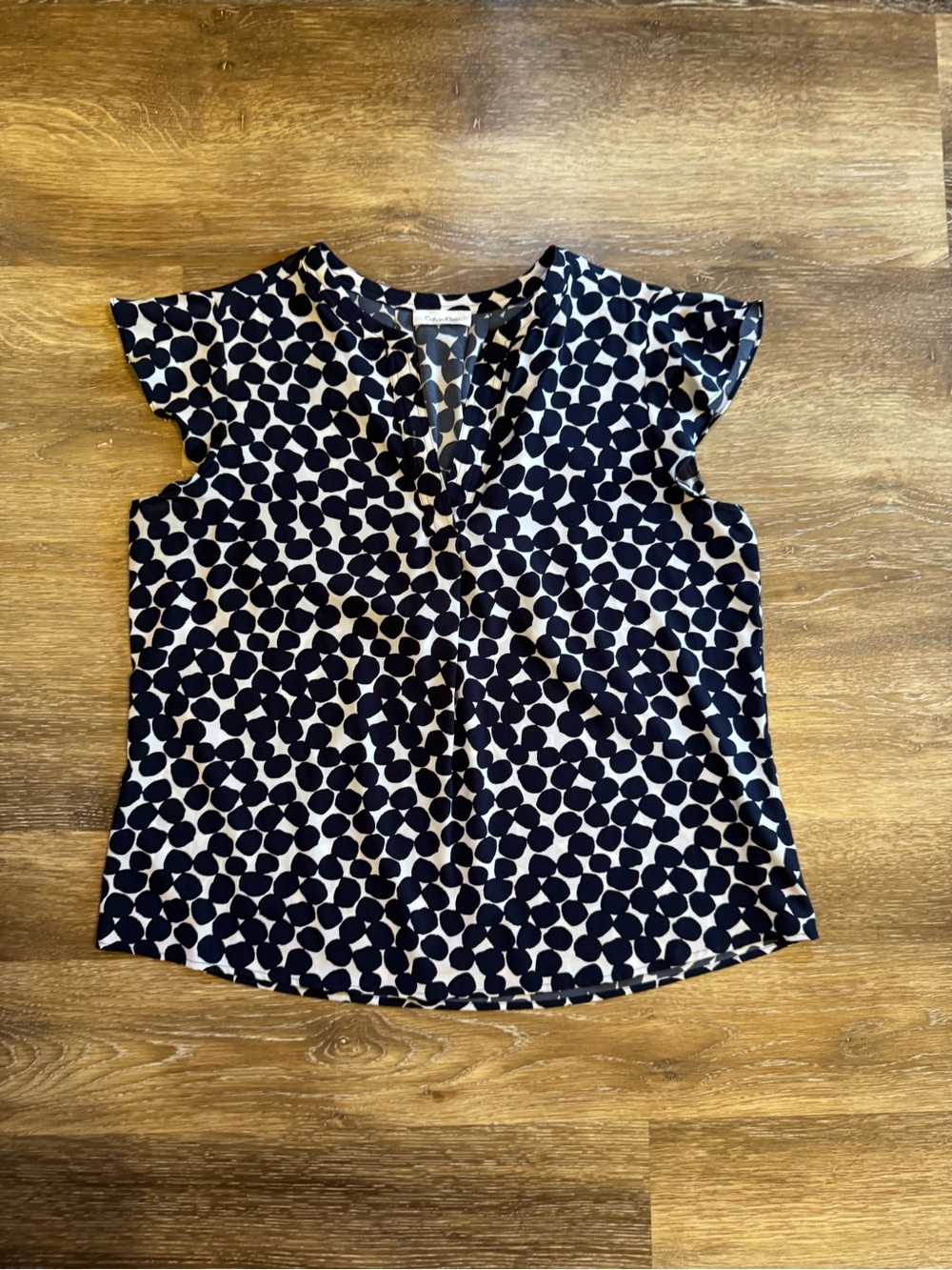 Calvin Klein Women's Navy and White Dot V-Neck Flutter Sleeve Top XL - Picture 11 of 11
